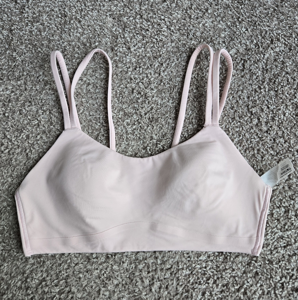 Lululemon like a cloud strawberry milkshake bra 6